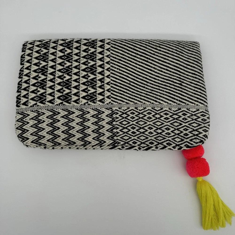 Pura Vida Boho Embroidered Fold-Over Clutch Bag Tassel Neon Pink Aztec Southwest